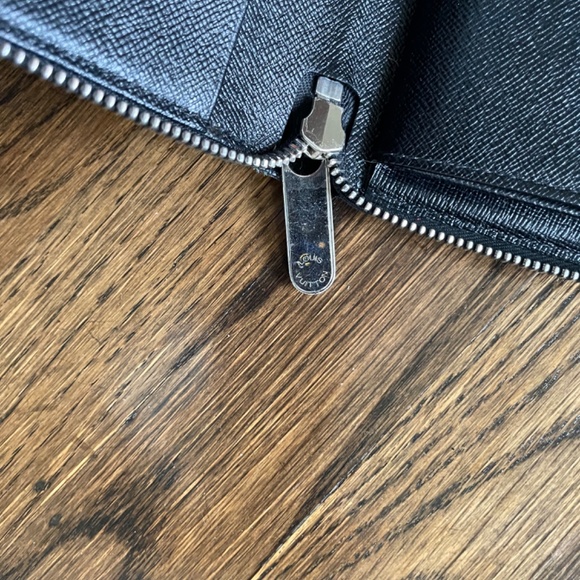 Louis Vuitton wallet - Picture 10 of 14